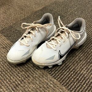 Boys Force Trout 8 Pro Molded Baseball Cleats